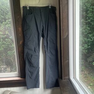 Eddie Bauer Men's Dark Gray Cargo Pants
